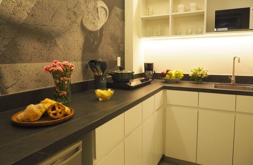 Zona Rosa House | Apartment w/Salon-Bar & Balcony - Near the Angel