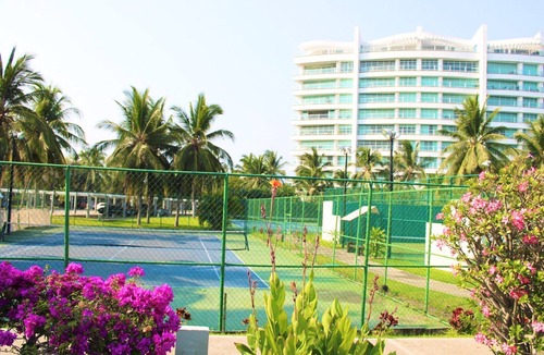 Playa Diamante Villa | Apartment with an Incredible Terrace in Acapulco Diamante