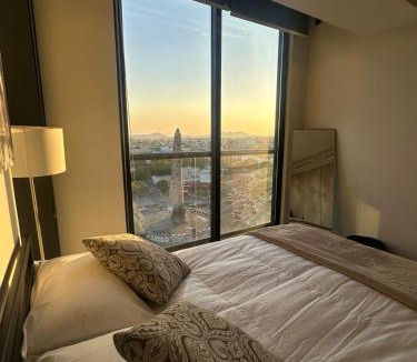 Americana Apartment | Apartment with city views central area