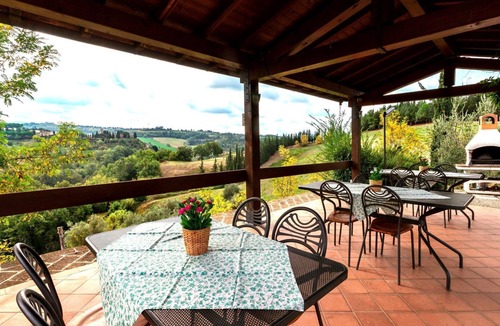 Sughera Apartment | Apartment with pool, A/C, WIFI, TV, veranda, pets allowed, panoramic view, close to San Gimignano