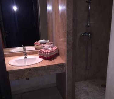 El Hara Apartment | Apartment with Private Rooftop & Jaccuzzi