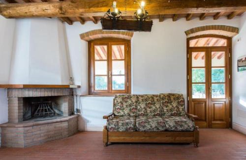 Montecatini Val di Cecina Apartment | Apartment Wohnung mit Garten- Grill und Terrasse by Interhome