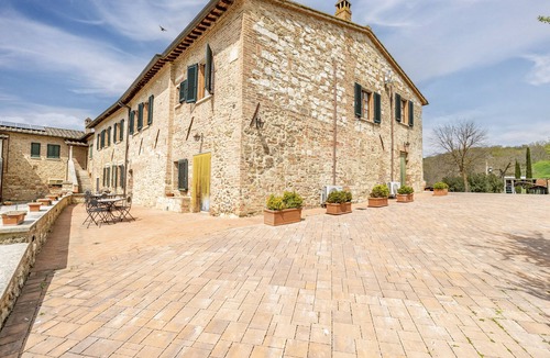 Asciano Apartment | Appartamento Girasole Shared Pool, Asciano, Italy