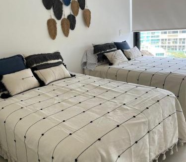 Flamingos Apartment | Aria Ocean Pacific
