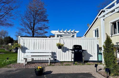 Algoma District Hotel | Auberge Eldo Inn