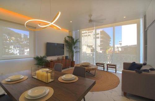 Emiliano Zapata House | Avida - Stunning Rooftop Pool and Jacuzzi