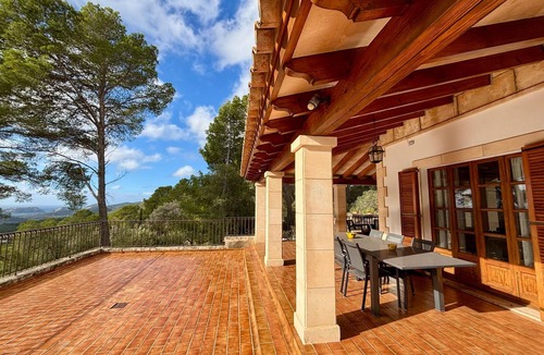 Andraitx House | Awesome home in Andratx with private swimming pool, can be inside or outside