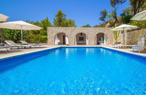 Andraitx House | Awesome home in Andratx with private swimming pool, can be inside or outside