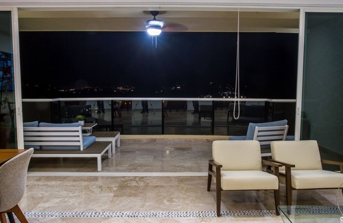 Pichilingue Apartment | B Esmeralda Penthouse, Pichilingue Diamante