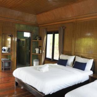 Ban Ta Khun Resort | Baan Suan Hill Resort