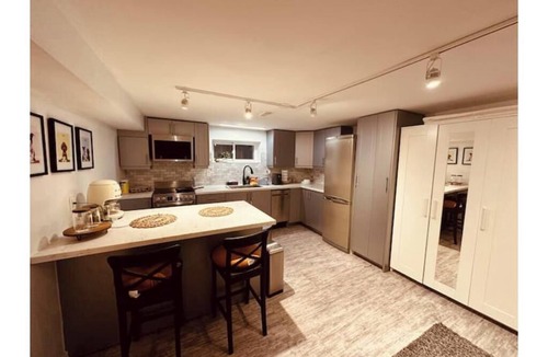 Woodbine - Lumsden House | Barker.