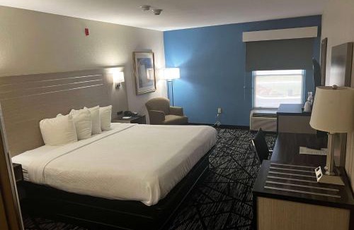 Monroe Hotel | Baymont By Wyndham Monroe Ohio