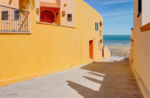 San Felipe Apartment | Beach Condo 7- Sleeps 8, Pool, WiFi, AC, Security