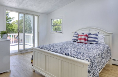 Misquamicut Cottage | Beach Cottage