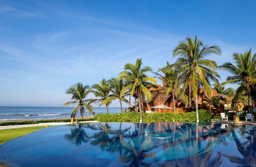 Barra de Potosi Condo | Beach front 3-bedroom condo on Playa Blanca in fantastic Zihuatanejo