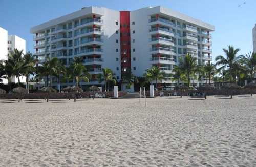 Nuevo Vallarta Condo | BEACH FRONT CONDO 3 BEDROOM NUEVO VALLARTA NEXT TO VIDANTA 4 GOLF COURSES NEARBY