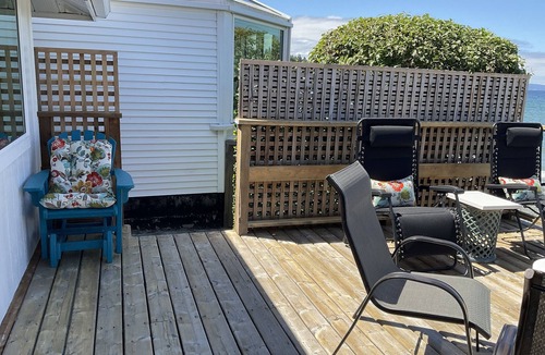 Regional District of Nanaimo Cottage | Beach front cottage.