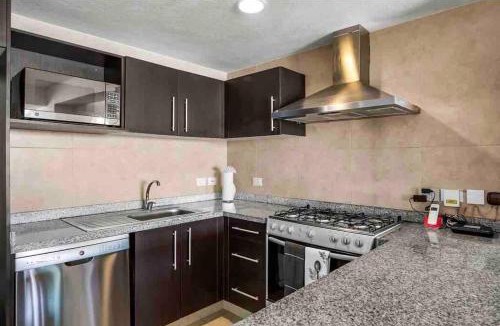South Hotel Zone Apartment | BEACH FRONT~ JACUZZI ~ SPECTACULAR OCEAN VIEWS