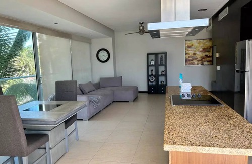 North Hotel Zone Apartment | Beach front Peninsula!n