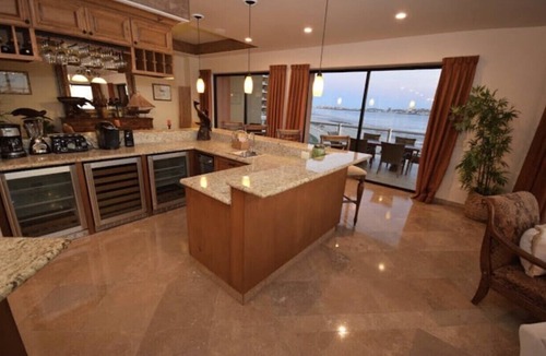 Puerto Penasco Condo | Beach front , Water front low level condo (Las Palomas Resort) . Cordoba 208.