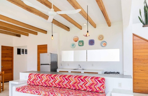 Los Tamarindos House | Beach Getaway + Pool, BBQ & Walk to Playa Zicatela