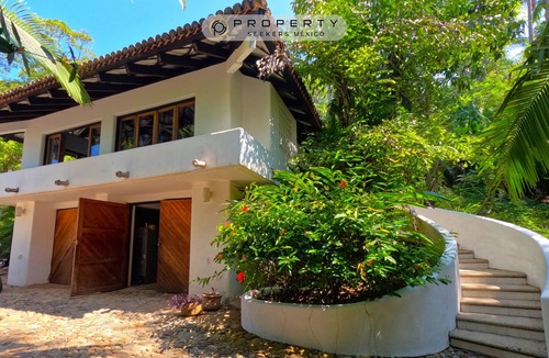 San Francisco Villa | BEACH just for you, Staff, Pool, 12 people, 5 rooms