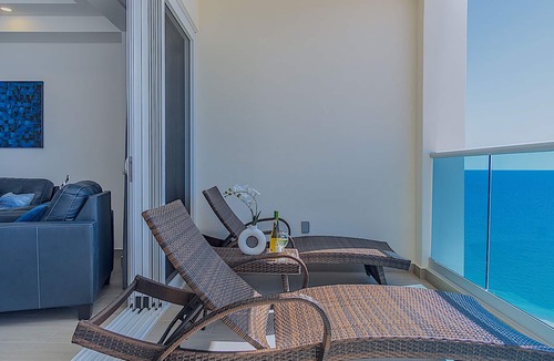 Ferrocarrilera Condo | Beachfront 1-bedroom luxury condo at Encantame Towers by the Sea of Cortez.