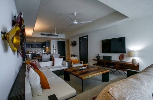 South Hotel Zone Condo | Beachfront 1BR | 5 Pools + Gym + Balcony Views
