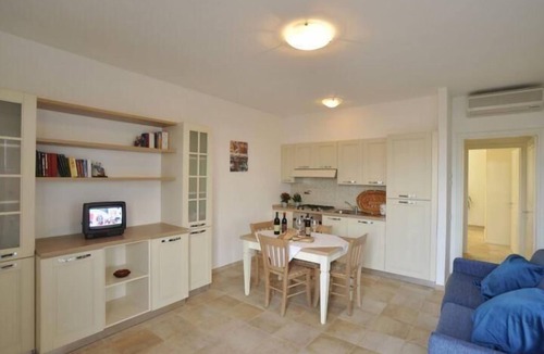 Puntone Apartment | Beachfront accommodation, swimming pool, AC, private terrace