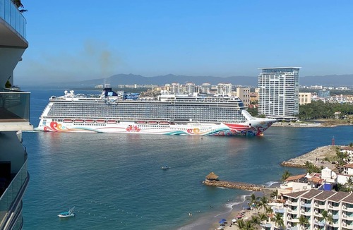 North Hotel Zone Apartment | Beachfront Apartment at Icon Vallarta! Sleeps 2,4,or 6 pp