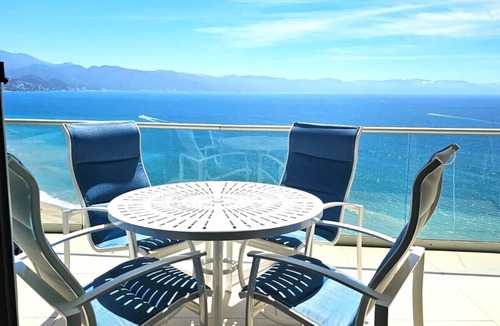 North Hotel Zone Apartment | Beachfront Apartment at Icon Vallarta! Sleeps 2,4,or 6 pp