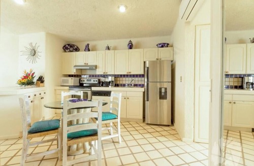 Centro Condo | Beachfront Condo · Rooftop Terrace & Ocean Views