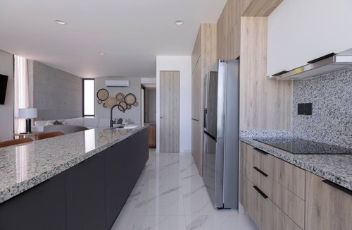 Cerritos Condo | Beachfront Condo With Pool Brand New