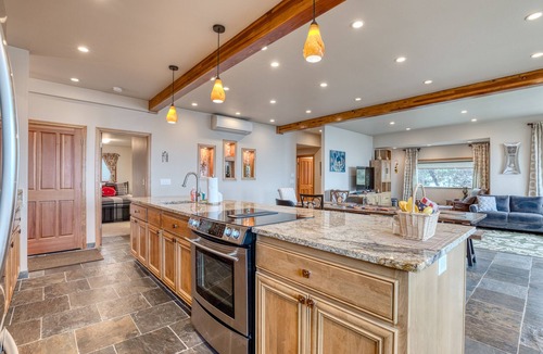 Tierra Del Mar House | Beachfront home with amazing ocean views, entertainment space, & balcony