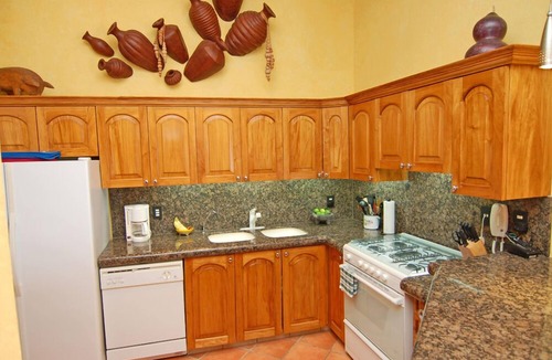 Downtown Puerto Vallarta Condo | !BEACHFRONT IN THE CITY CENTER! SEPTEMBER SPECIAL, ONLY 225/NT!