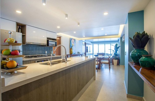 Las Glorias Condo | Beachfront Luxury Condo, Great Location!