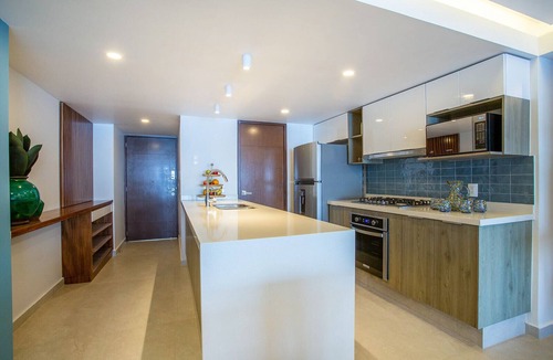 Las Glorias Condo | Beachfront Luxury Condo, Great Location!
