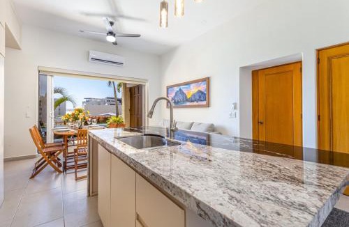 Cabo Bello Apartment | Beachfront luxury Condo w Pool
