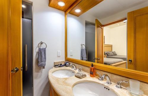 Cabo Bello Apartment | Beachfront luxury Condo w Pool