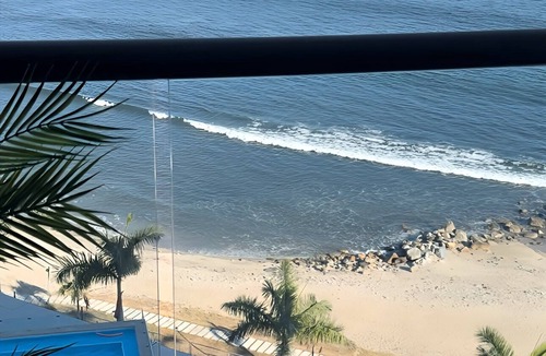 La Cruz de Huanacaxtle Apartment | Beachfront Condo