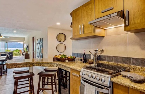 Marina Vallarta Condo | Beachfront Ocean View 2 BR condo SITE ONLY FOR FAMILY AND FRIENDS