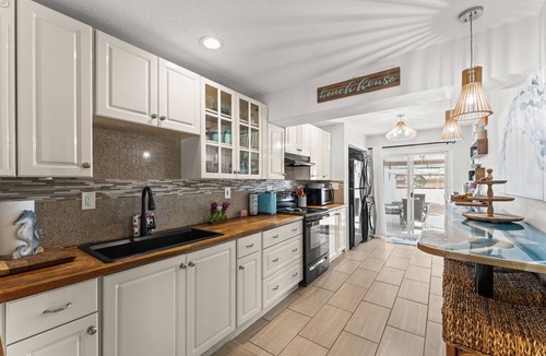 Port Canaveral House | ⛱️ BEACHFRONT PRIVATE BEACH HOUSE 🚀🌴👙🚢