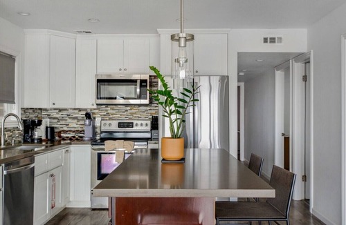 Sunset Beach Condo | Beachfront Sunset Beach, Ocean Views, Sleeps 10