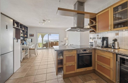 Urbanizacion Marbessa Villa | Beachfront Villa for 7 with Pool