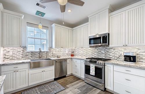 Pirates Beach House | Beachside Dream House, Heated Poolhot Tub, Lift