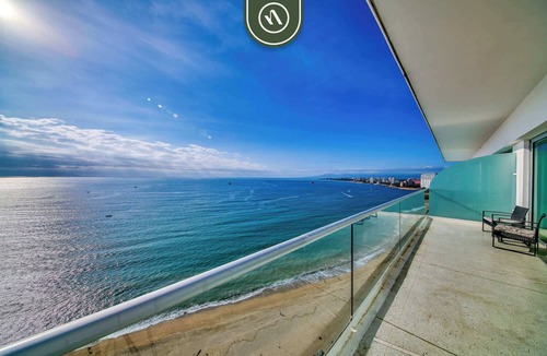 Fluvial Vallarta Apartment | Beachview Luxury 3 BR Condo - Pools - Beach