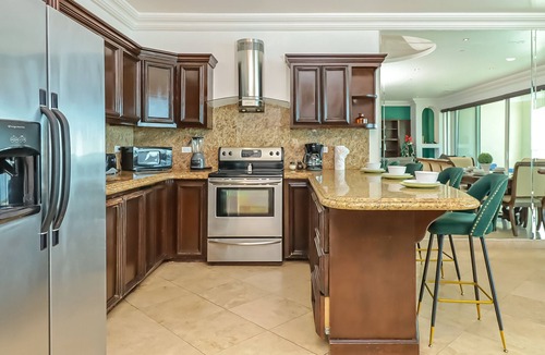 Rosarito Condo | BeachVibes-LasOlasCondo-Pools&Jacuzzis-Rosarito