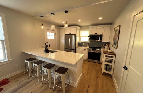 Wakefield-Peacedale Condo | Beautiful 3-bedroom, 2-bath condo located in downtown Wakefield!