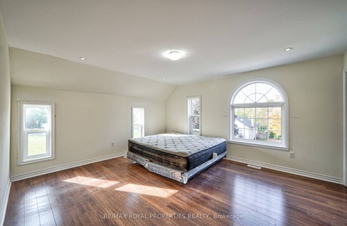Pickering House | Beautiful 3 BR home in Pickering village near Stouffville