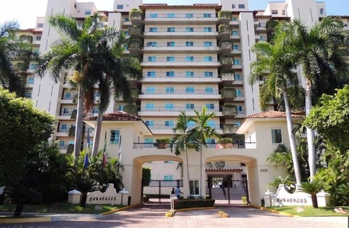 Marina Vallarta Apartment | Beautiful Apartment with BEACH, MARINA & GOLF COURSE